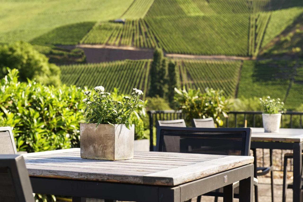 Weingut & Gaestehaus Christoph Cluesserath Trittenheim Eksteriør bilde